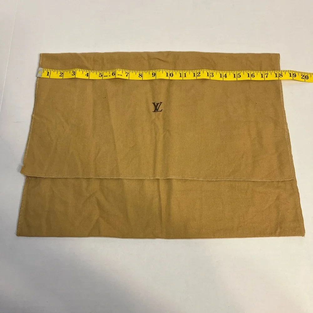 Louis Vuitton dust bag 18 x‎ 14